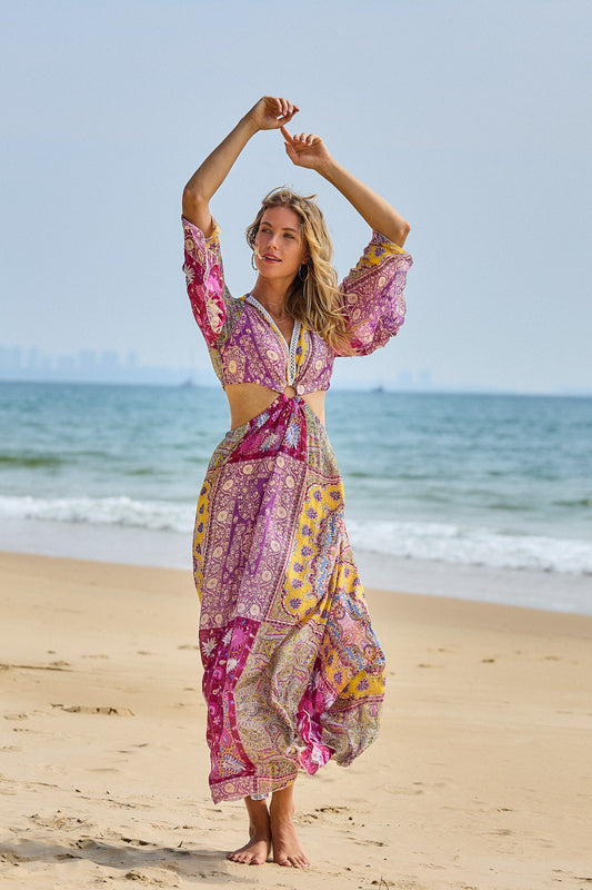 Robe plage manches courtes ajustée