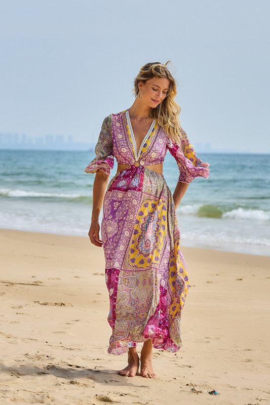 Robe plage manches courtes ajustée