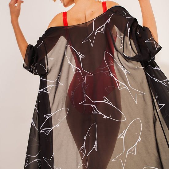 MONACO - Kimono artistique noir motif poissons blanc - AulalaXLorieux