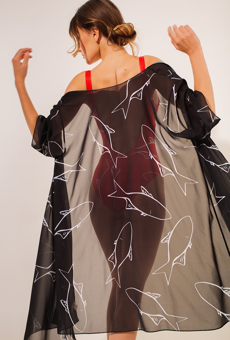 MONACO - Kimono artistique noir motif poissons blanc - AulalaXLorieux