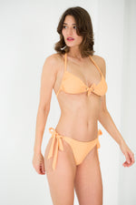 Bikini triangle à nœuds
